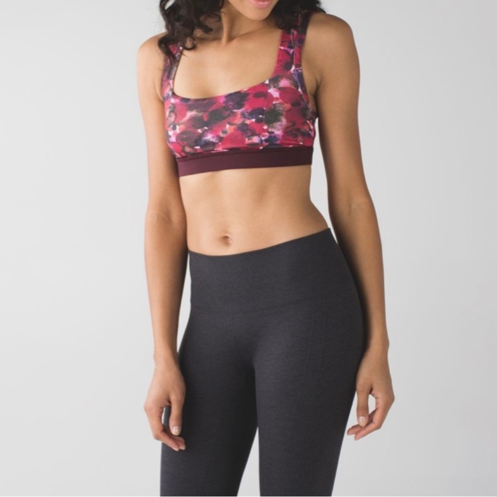 Lululemon Splendour Bra Size 4 - Picture 2 of 6